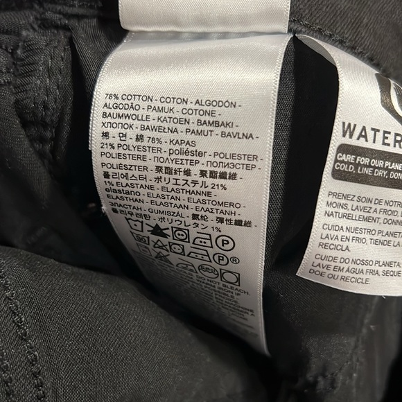 Lightly worn black Levi Strauss & Co Classic Bootcut size 6 jeans - Picture 15 of 15